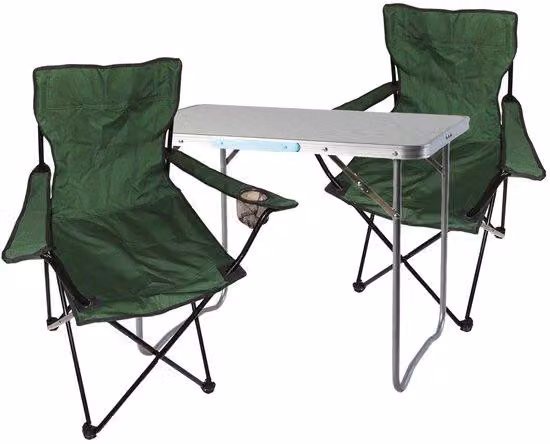 Set da campeggio con tavolo e due sedie, facile da ripiegare