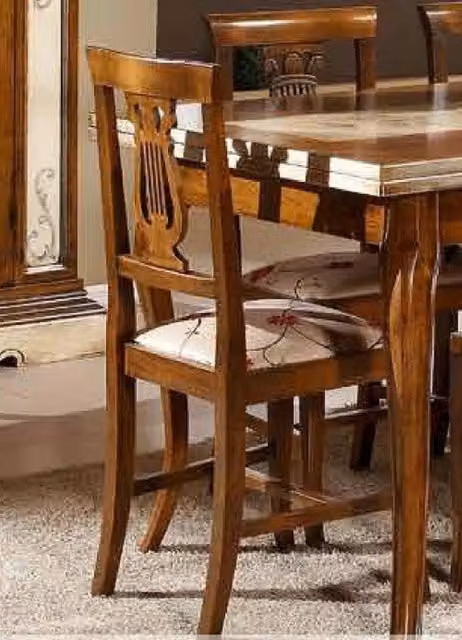 Sedia Bassano modello Lira imbottita in legno di faggio marrone MOBILI 2G
