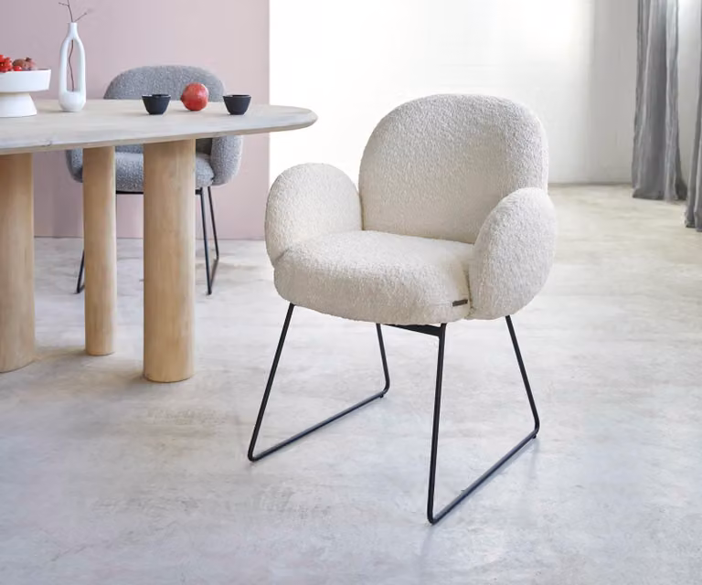 Sedia da pranzo DELIFE Nube-Flex con braccioli Bouclé bianco Struttura a slitta nera Molle insacchettate