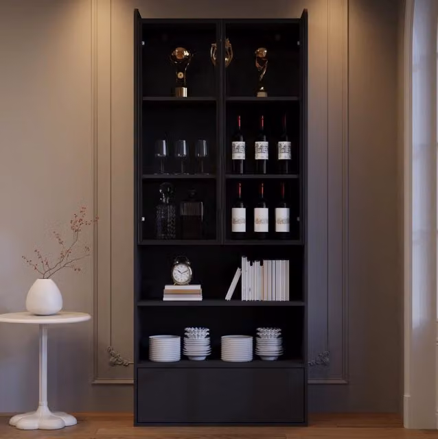 Vetrina alta con 1 cassetto; anta in vetro; LED controllabile via app; MDF nero; 80 x 34 x 180 cm