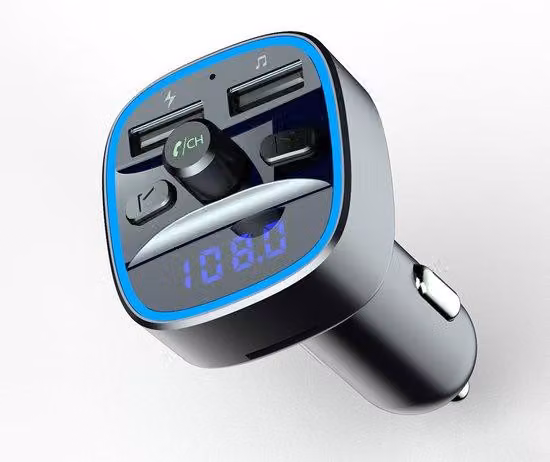 Caricabatteria da auto con funzione Bluetooth e vivavoce