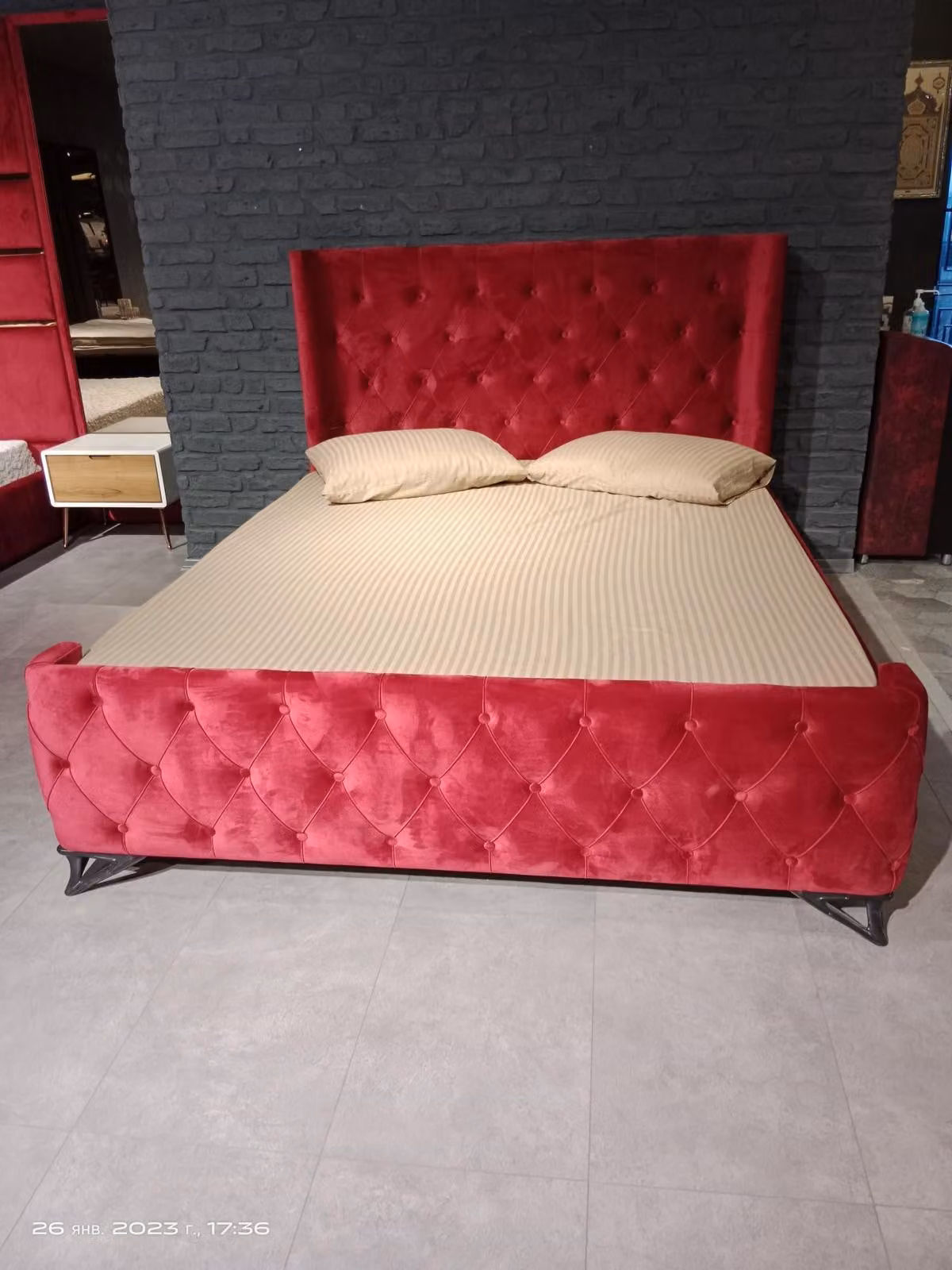 Schlafzimmer Chesterfield Bett Designer Betten Polster Luxus Hotel Rot