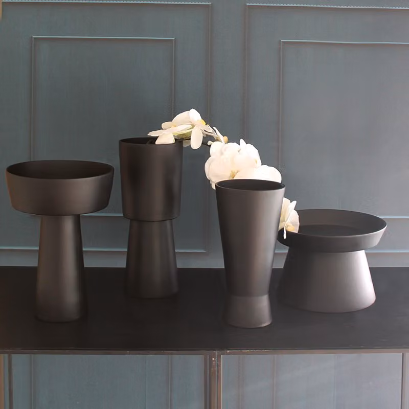Vasi in ceramica Giravolta Adriani e Rossi