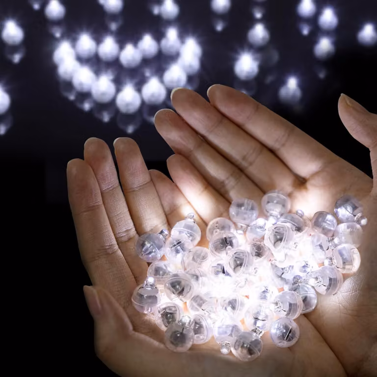 100 mini luci a LED a forma di palloncino, multicolore e lampeggianti, per lanterne di carta, colore bianco