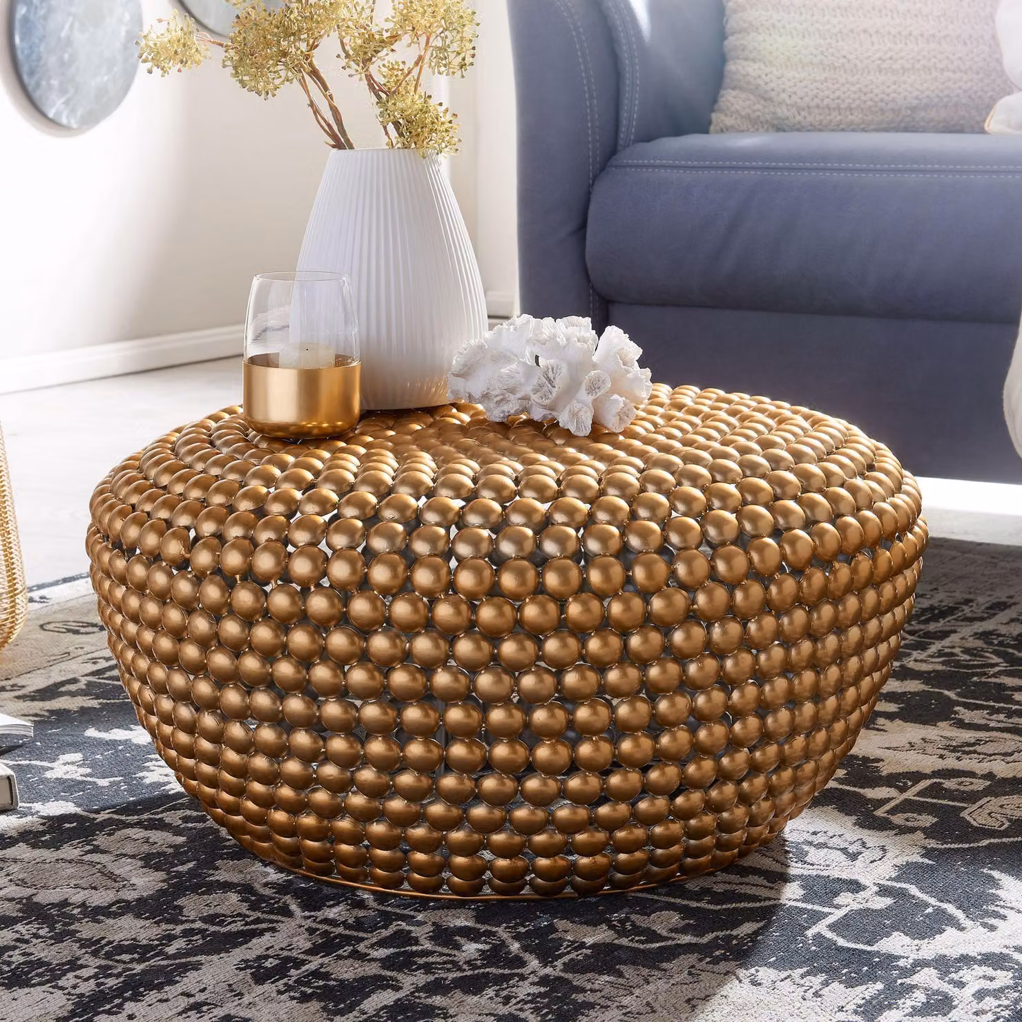 FineBuy Tavolino di design rotondo 60 cm in metallo dorato - Tavolo da soggiorno rotondo in alluminio fatto a mano - Tavolo da salotto in alluminio - Tavolo decorativo dorato