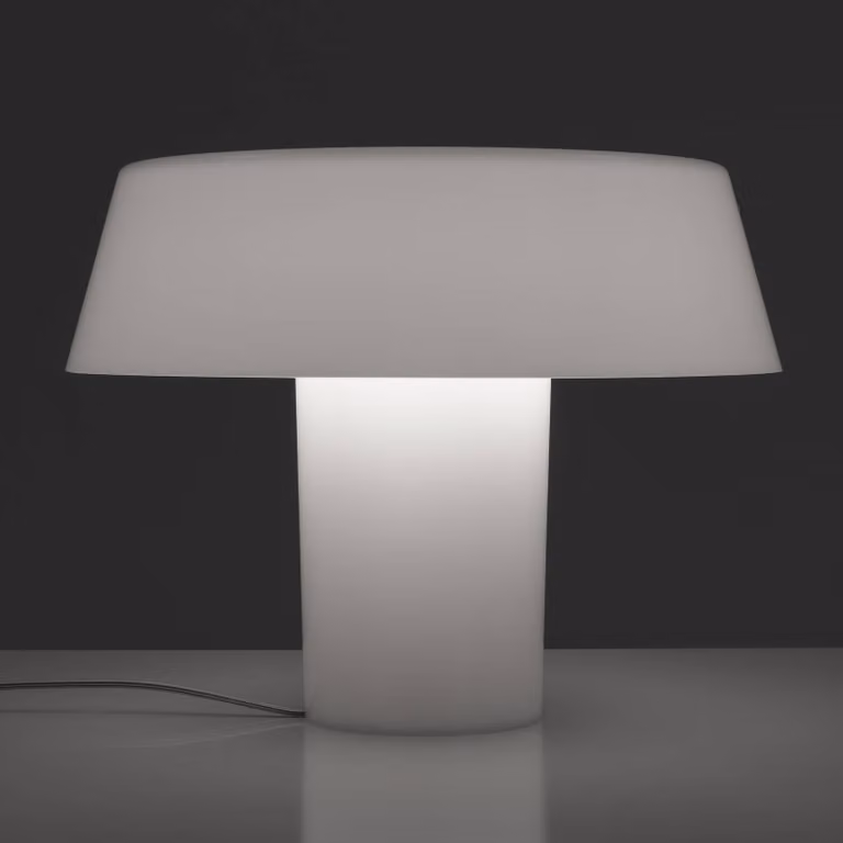 Artemide Lampada da tavolo Amami, Bianco / Opale, Soggiorno / Sala da pranzo, Plastica, Design, Lampada da tavolo