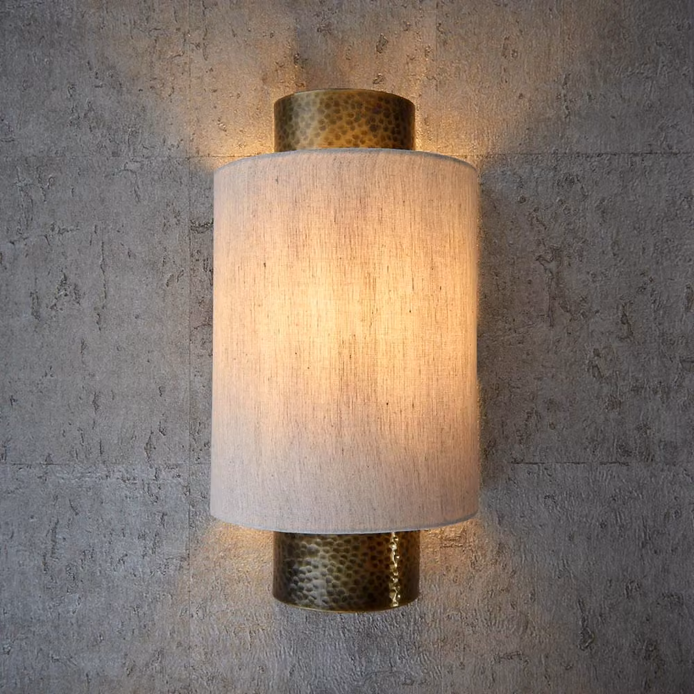 Applique Indara Endon in bronzo martellato e tessuto beige con attacco E14 – 2