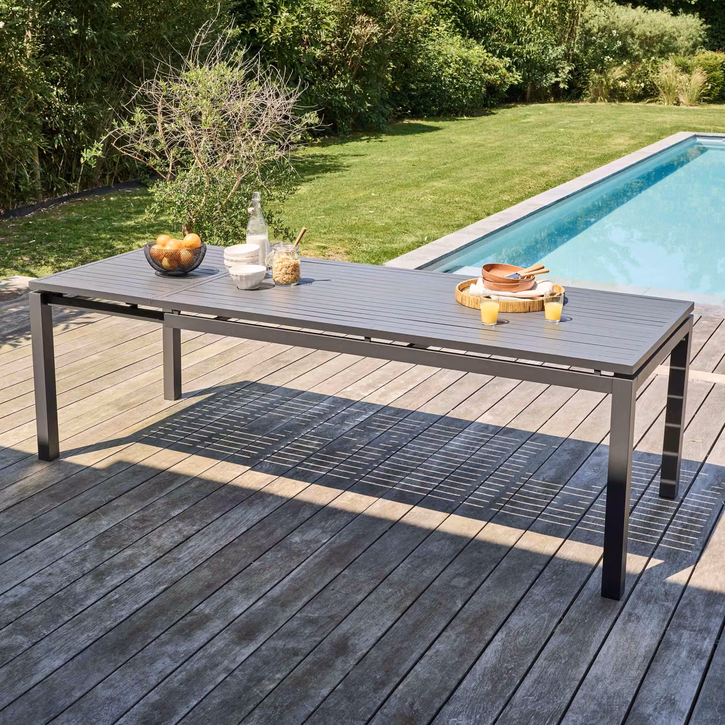 Tavolo da giardino estensibile in alluminio grigio - Oviala Galilée