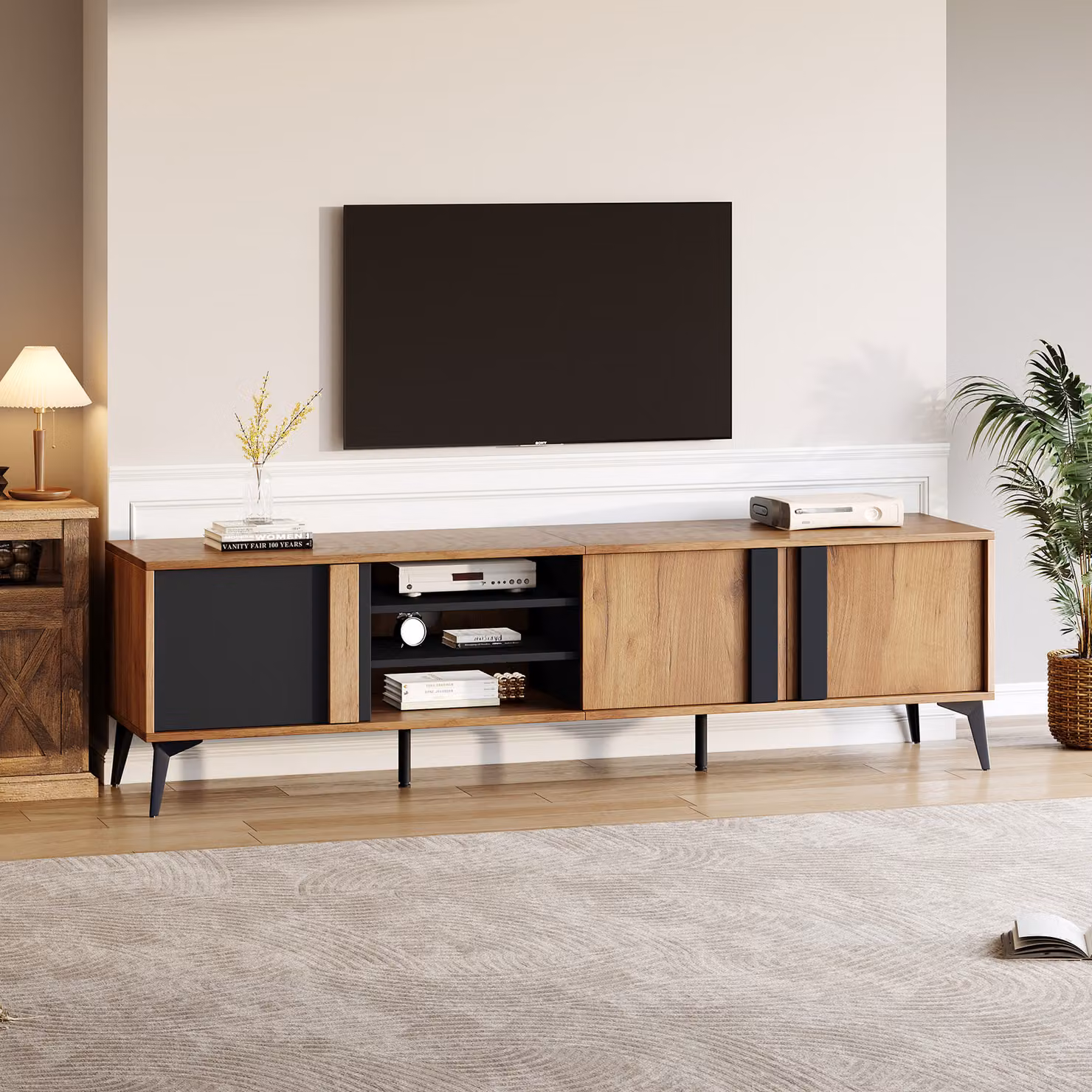 MODFU: Mobile TV a basso mobile con ante e spazio aperto per televisori fino a 80 pollici, tavolino TV, mobiletto per il soggiorno, adatto per il soggiorno o la sala da pranzo. Colore: nero e marrone