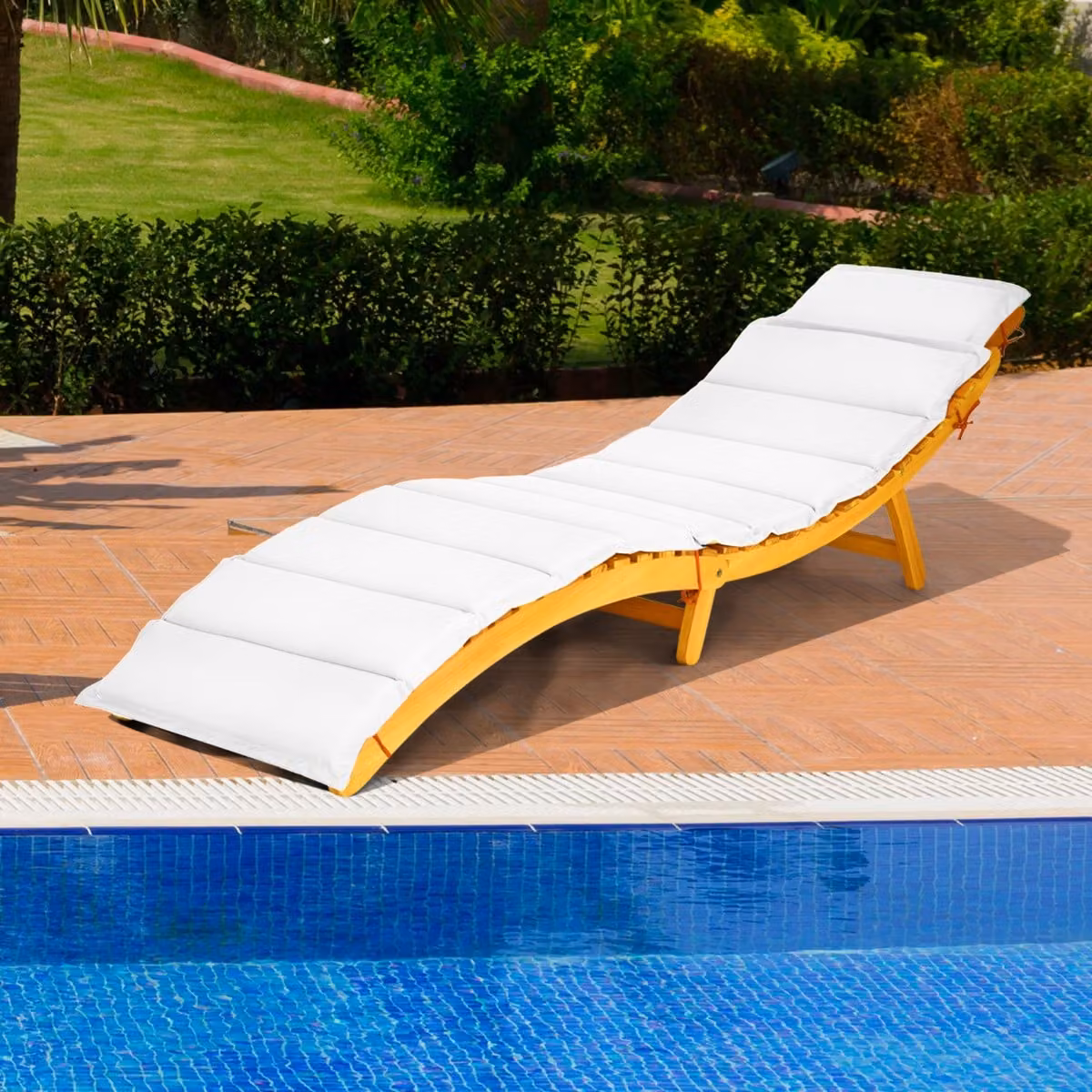 Sdraio ergonomica Costway in legno di acacia con cuscino e poggiatesta reclinabile per giardino e terrazzo, L 190 x P 55 x H 52 cm