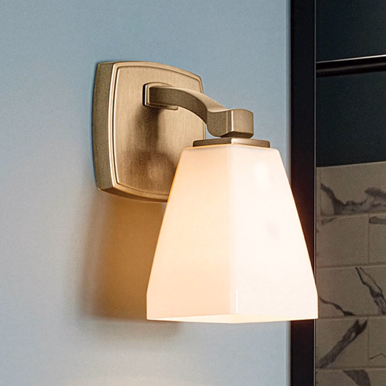 KICHLER Applique da parete Marant, Bronzo / Ottone antico, Bagno, Metallo, Moderno, Applique