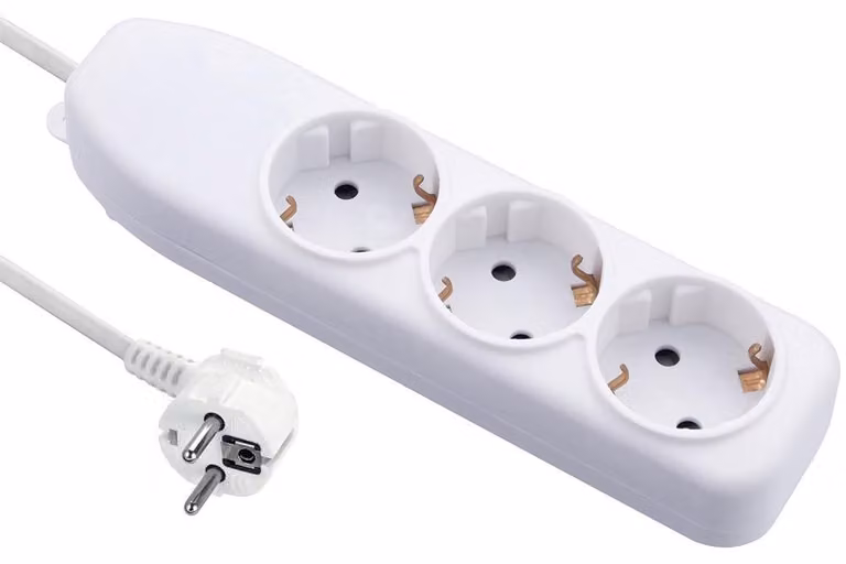 Electraline 51311, ciabatta multipresa a 3 prese, cavo da 1,5 metri / Ciabatta multipresa/per scrivania
