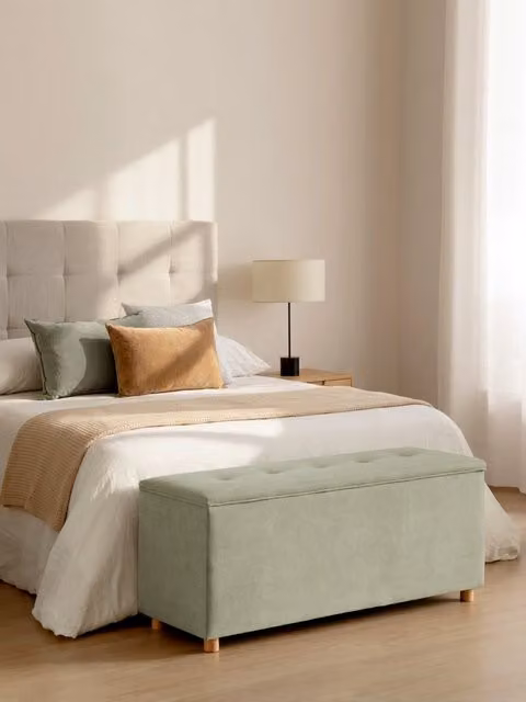Panca rivestita con contenitore Sense capitonné verde Kenay Home