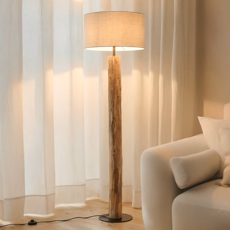 Lampada da terra Jorvan Lucande, Legno chiaro, Soggiorno / Sala da pranzo, Legno, Lampada da terra