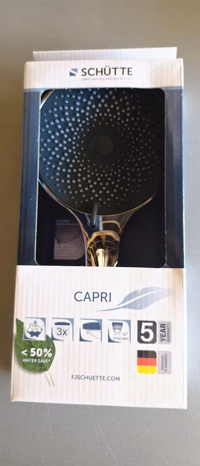 Doccia a mano con tecnologia Velvet Jet, 300 ugelli e getti regolabili
