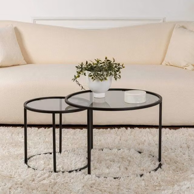 Set di 2 Tavolini da Salotto Xaden DMORA, Design Moderno con Piano in Vetro e Struttura in Metallo, L/P/H: 60 x 60 x 43 cm