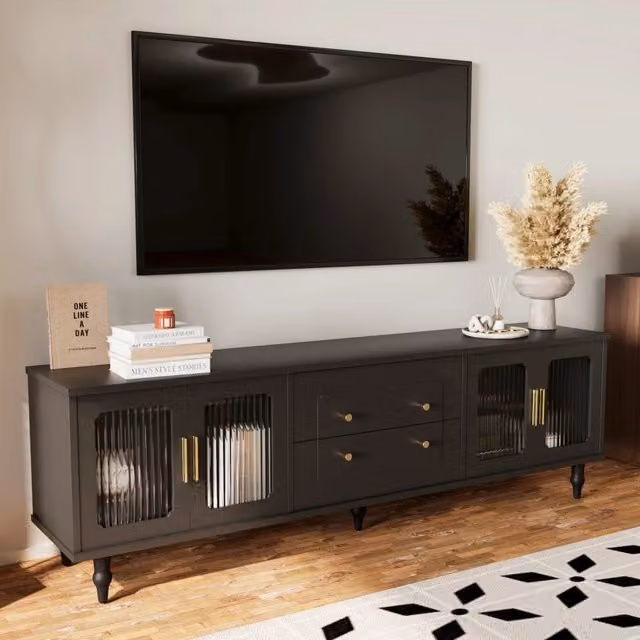 Mobile TV con 4 ante in vetro rigato e cassetti a pressione, maniglie dorate e piedi in metallo, nero, 175 × 38 × 55,5 cm