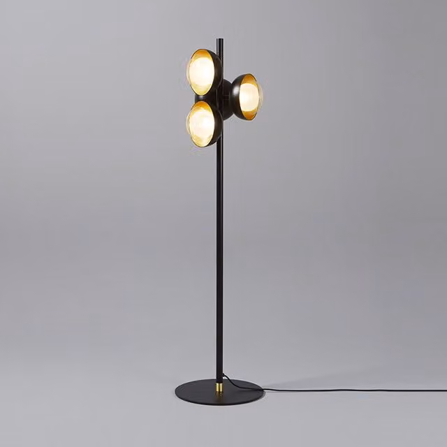 Piantana da terra Tooy Muse 554.65 con LED dimmerabile in metallo e vetro, disponibile in oro/ottone, rame o nero, Altezza: 157 cm