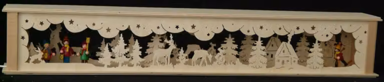 Aumento di livello con decorazioni a forma di lanterne, bambini su sci e illuminazione. Dimensioni: 72x10x10 cm. NUOVO