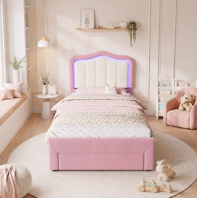 Letto imbottito per bambini 90x200 cm rosa con cassetto a piedi, schienale bianco e illuminazione LED controllata via app