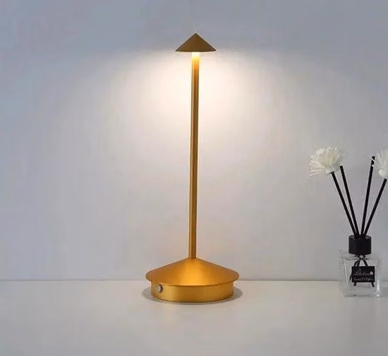 Lampada da ufficio a LED, ricaricabile, 3 colori, dorata, senza fili, dimmerabile, per camera da letto, bar, ristorante.
