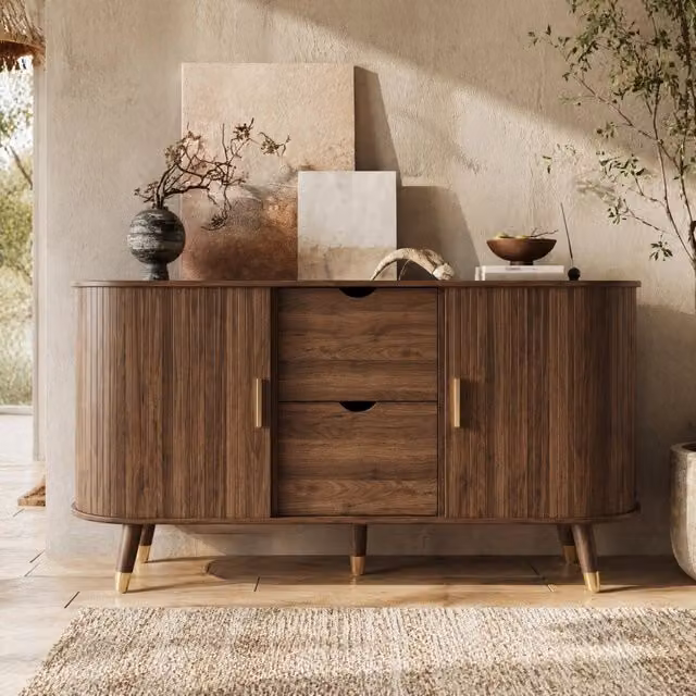 Credenza moderna in MDF effetto noce con venatura verticale, doppio cassetto e ripiani aperti, L 140 x P 40 x H 79,5 cm