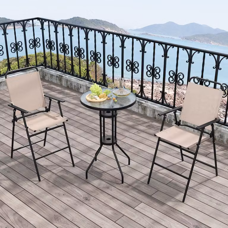 Set bistrot da esterno Costway composto da 3 pezzi con tavolo bar in vetro temperato e 2 sedie pieghevoli in metallo Beige