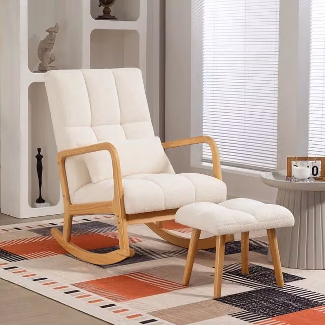 Sedia a dondolo relax con poggiapiedi WISHDOR, rivestimento in tessuto bianco e struttura in legno – 1