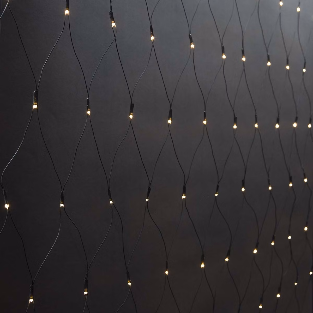 Nedis Luci decorative in rete - Bianco caldo - 320 LED - 3 x 1,5 m - Effetti luminosi: 7 - Uso interno ed esterno - Alimentazione di rete