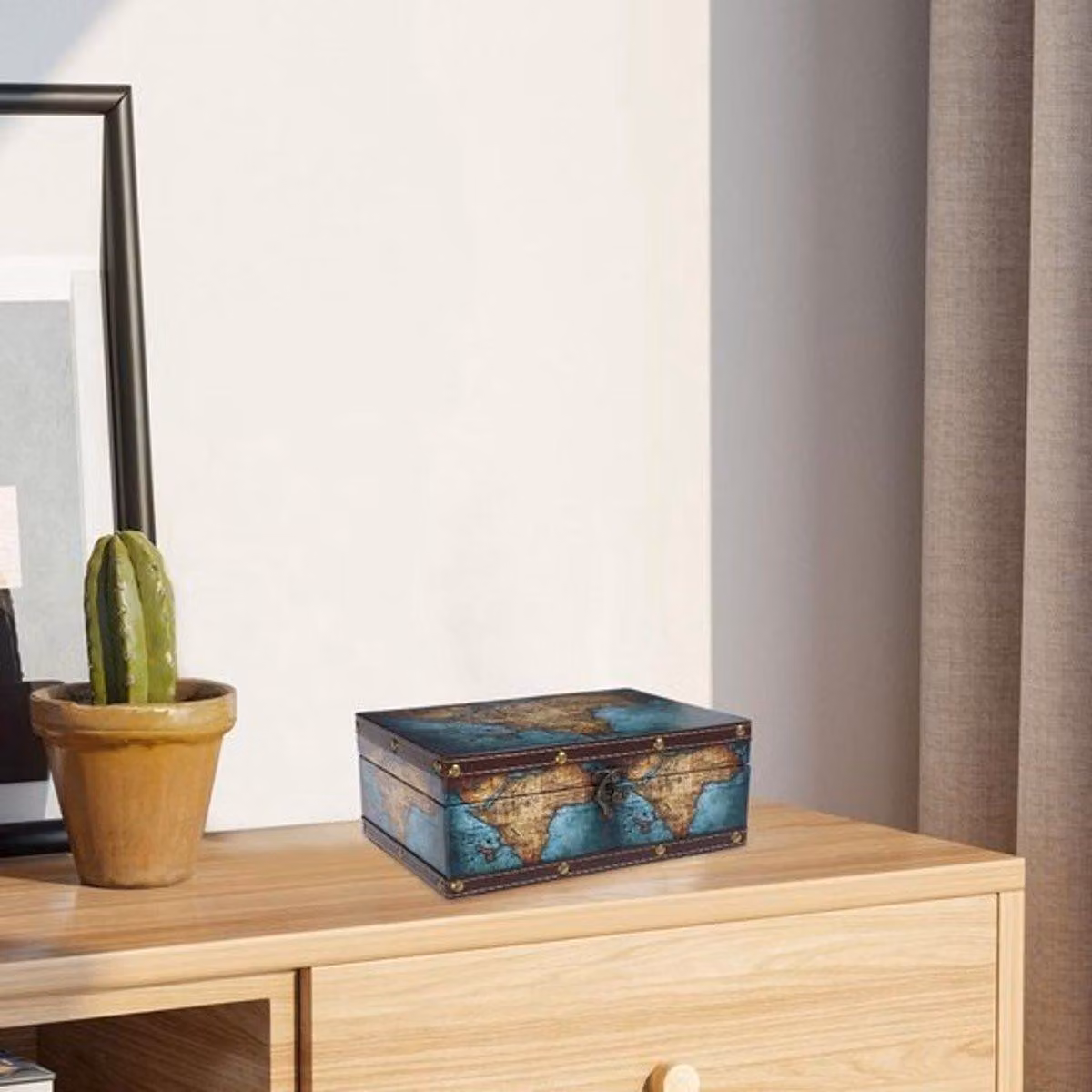Scatola vintage in legno con motivo di antiche mappe del mondo, antipolvere e con finiture in pelle, compatta, ideale per riporre gioielli e oggetti decorativi, perfetta per uno stile retrò