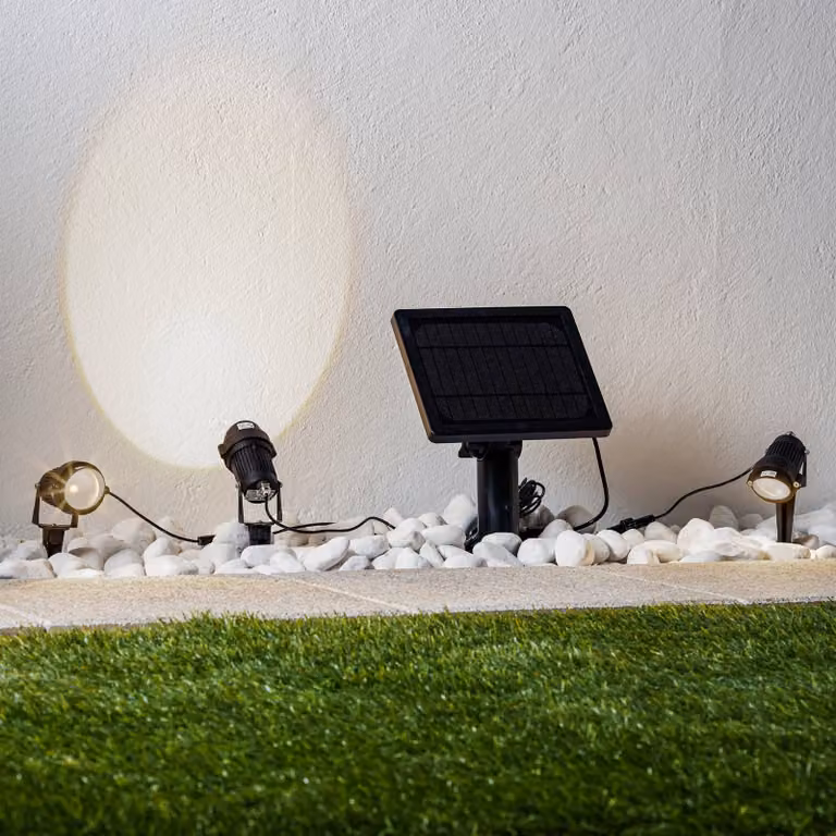 Lindby Lampada LED con picchetto a terra Malida, set di 3, nero Malida, Nero, Alluminio, Moderno, Lampade solari