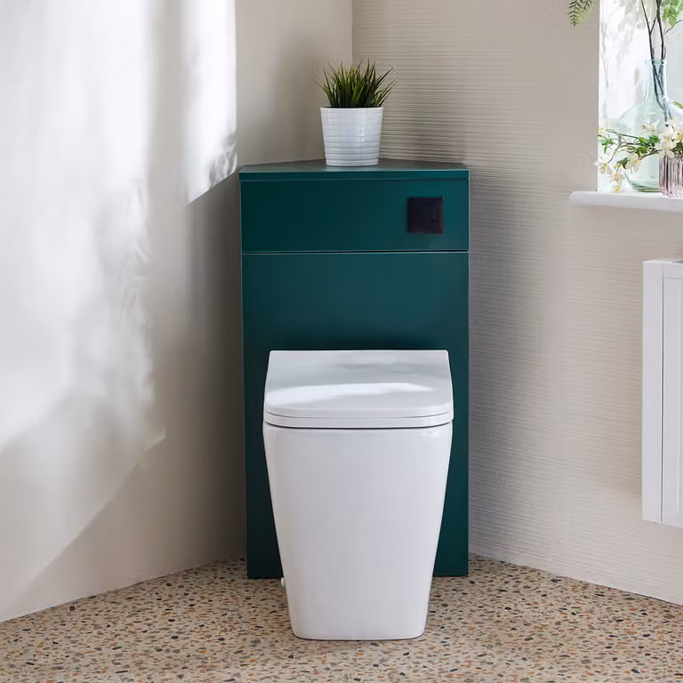 Unità WC Angolare in Verde Scuro con Sanitario a Filo Muro Milton e Pulsante di Scarico Nero - Cluo