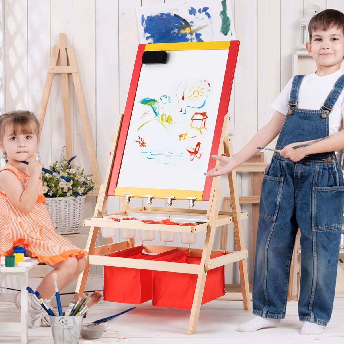 Cavalletto per bambini 3 in 1 Costway in legno multicolore con lavagna e lavagna bianca double face L: 39 cm, P: 59 cm