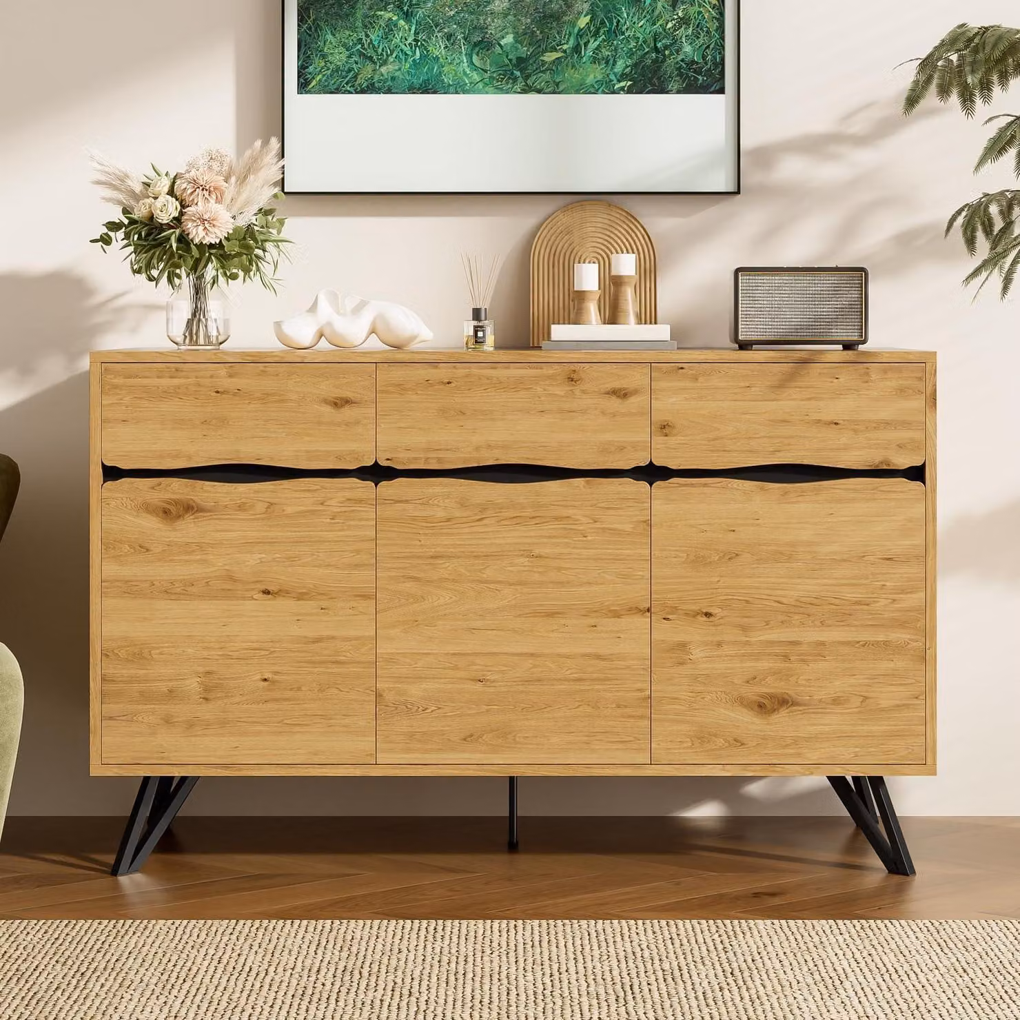 Comodino a 3 ante, aspetto legno, con gambe in metallo, dimensioni 140x40x75,5 cm