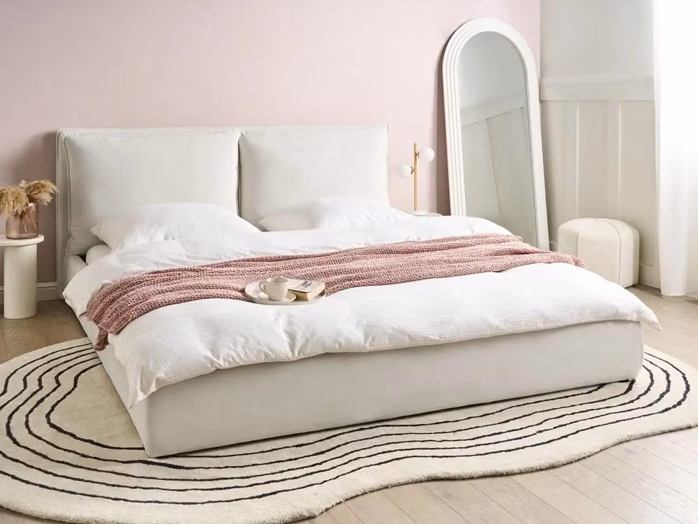 Letto matrimoniale moderno Beliani in velluto bianco L: 180 cm, P: 200 cm, H: 235 cm – 2