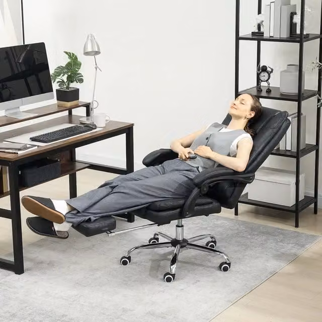 Poltrona da ufficio executive moderna nera con braccioli e ruote L/P/H: 64 x 70 x 110-118 cm