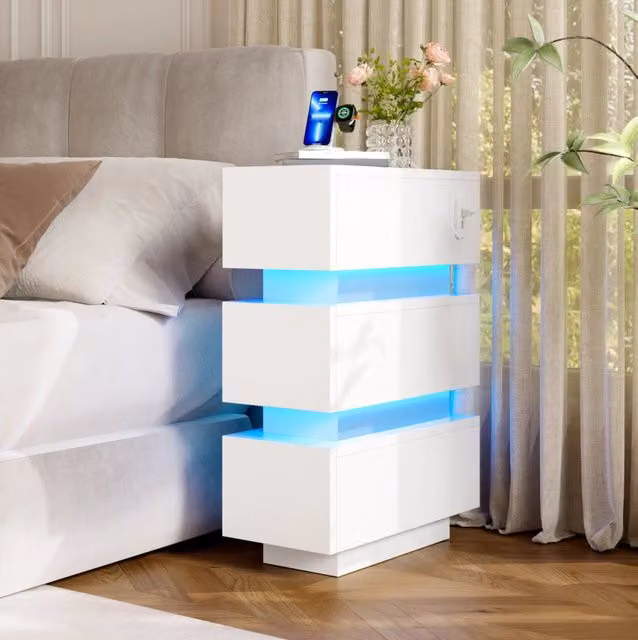 Set di 2 comodini stretti con LED; USB e Type-C; 3 cassetti; 20x40x59;5 cm; bianco