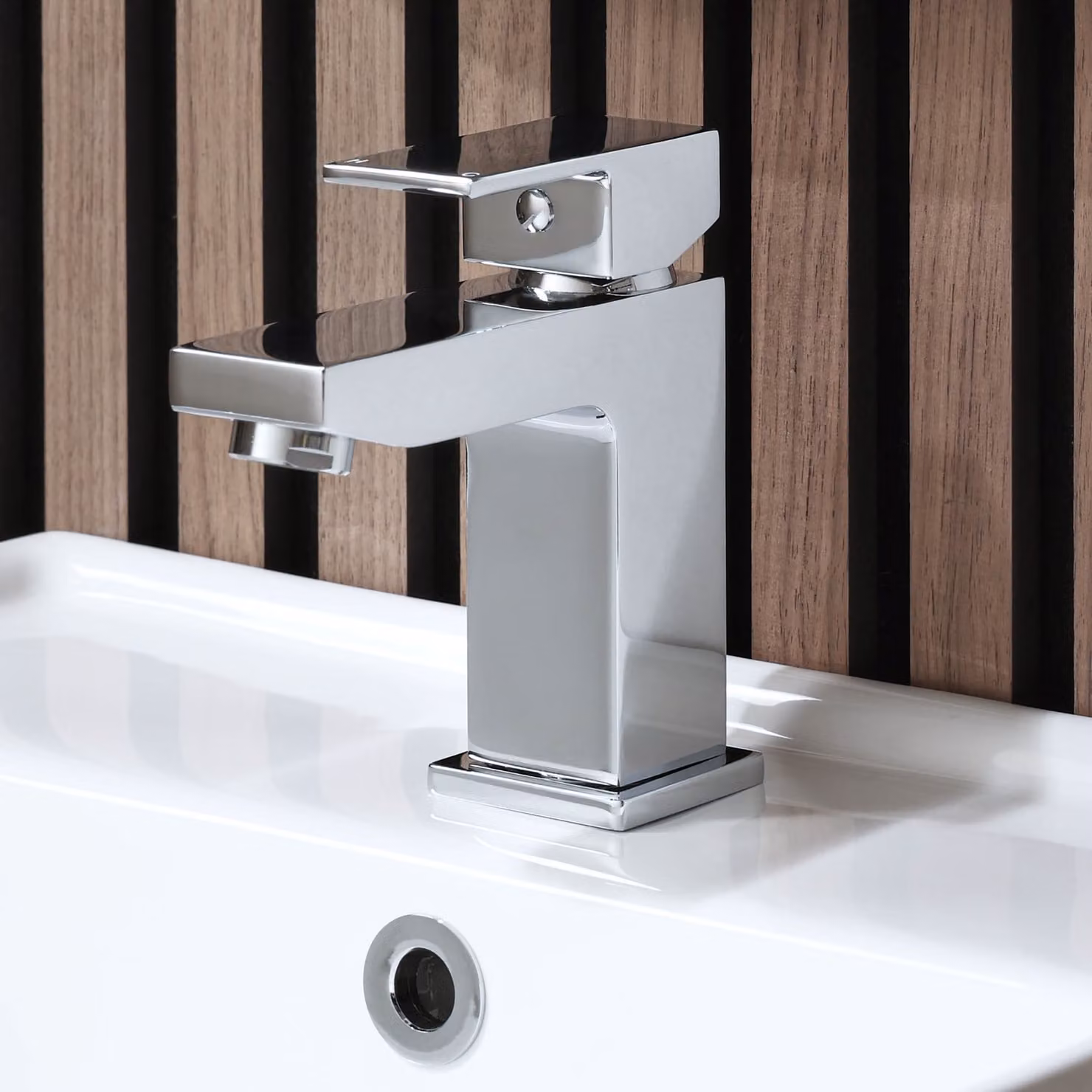 Rubinetto Lavabo Monoforo Cromato - Design Moderno - Finitura brillante - Kubix