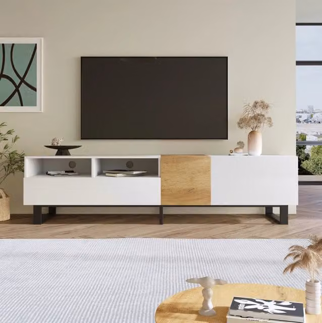 Mobile TV moderno 180x50x38 cm, bianco e effetto legno con piedi in metallo nero