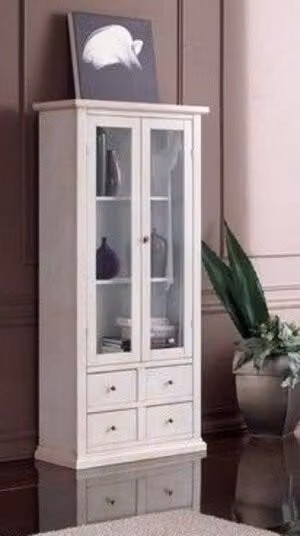 Vetrina Mobili 2G in legno di pino stile shabby chic bianco con 2 ante in vetro e 4 cassetti L: 90 cm, P: 40 cm, H: 160 cm