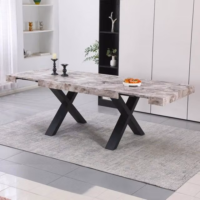 Tavolo allungabile Cindy con piano effetto marmo grigio e gambe nere