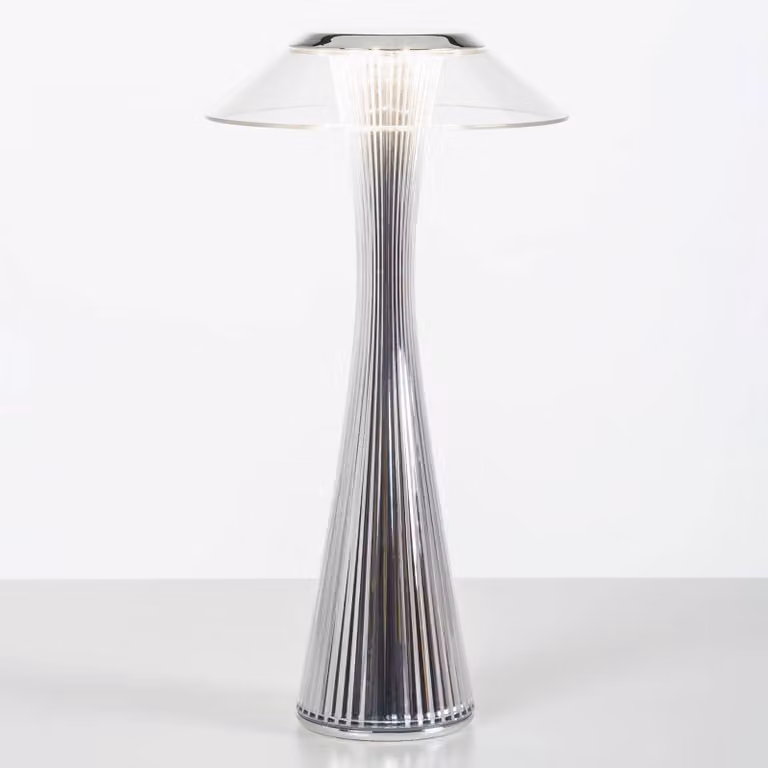 Kartell Lampada da tavolo Space, Cromo / Argento, Soggiorno / Sala da pranzo, Plastica, Design, Lampada da tavolo