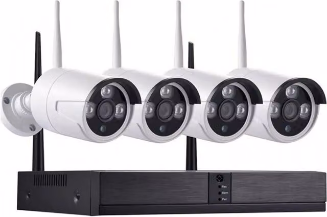 Sistema di sorveglianza Andowl Q-s4pro con 4 telecamere CCTV 4K HD, registrazione e controllo tramite smart app, colore bianco