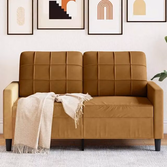 Divano a 2 posti Design Mania in velluto marrone con struttura in metallo per il tuo soggiorno L: 137 cm, P: 77 cm, H: 80 cm – 1