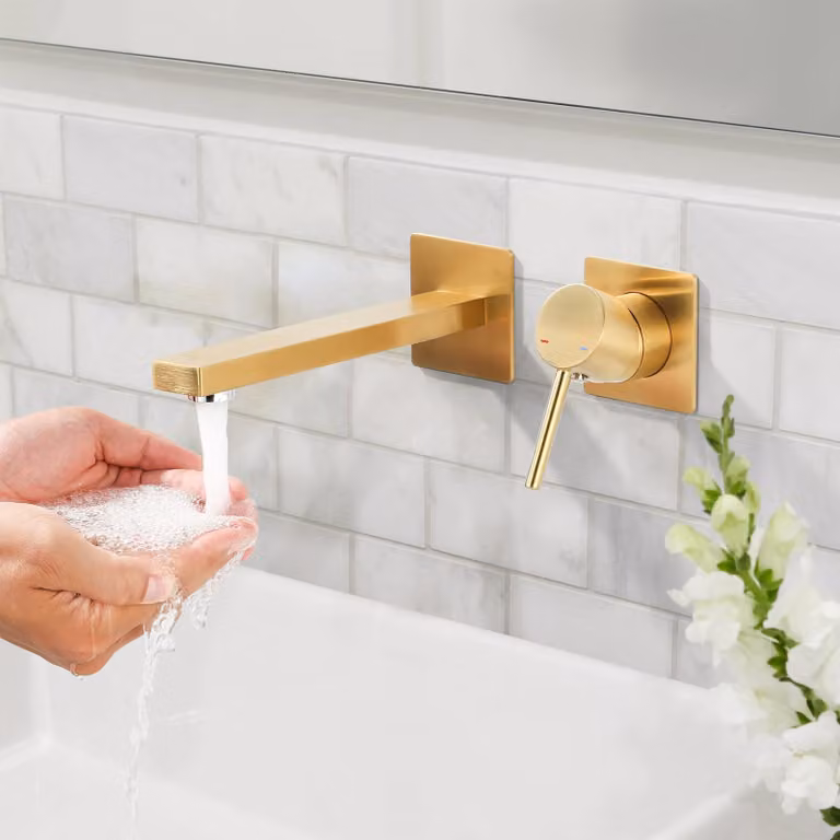 Miscelatore monocomando da incasso per lavabo, finitura rame dorato, con aeratore