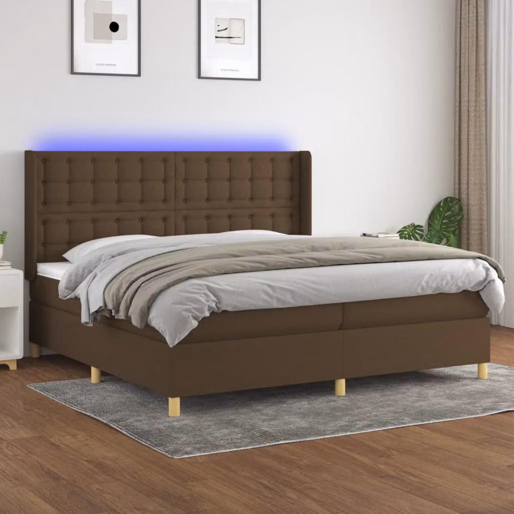 The Living Store Letto a molle con materasso e LED in tessuto marrone scuro 200x200 cm