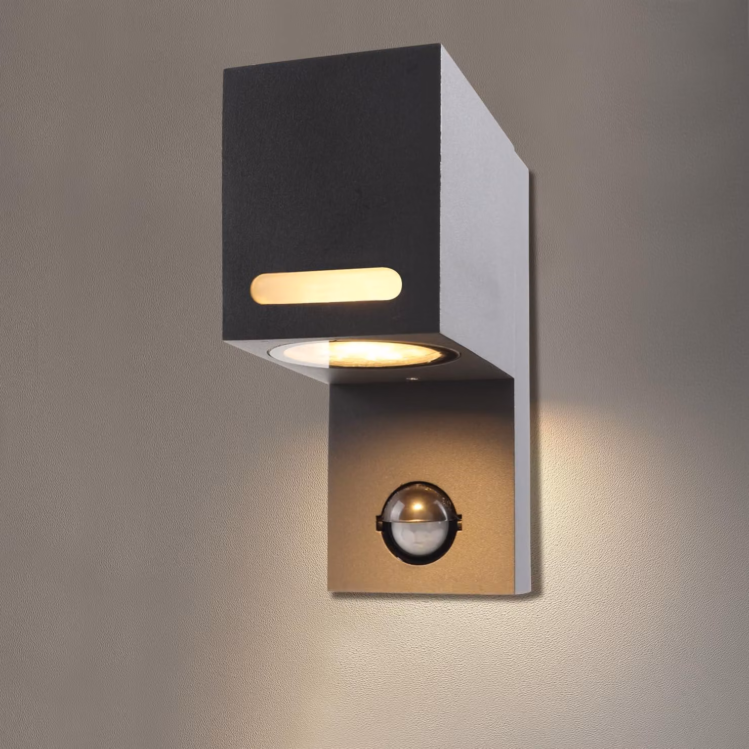 Lampada da parete con sensore di movimento, attacco GU10, grado di protezione IP44, 5W, 600 lumen, 3000K