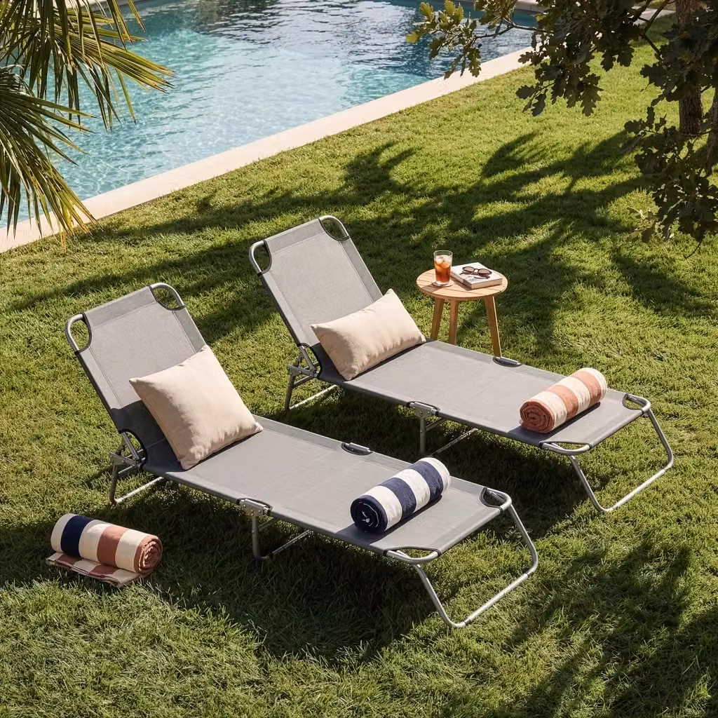 Set di 2 Lettini Prendisole in Carcao con Schienali Reclinabili e Tessuto Textilene Grigio Scuro CASA.PRO – 2