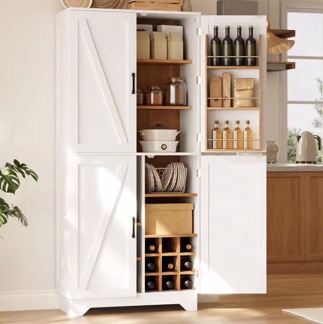 Credenza alta 80x40x180 cm in MDF bianco e naturale con 4 ante; portabottiglie e vani aperti