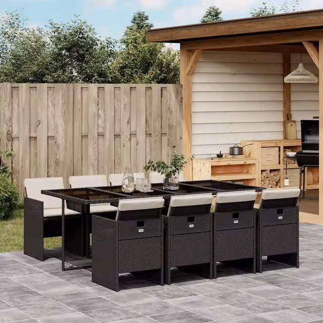 Set da Pranzo da Giardino vidaXL in Polyrattan Nero con Cuscini Bianchi e Tavolo in Vetro, 9 Pezzi